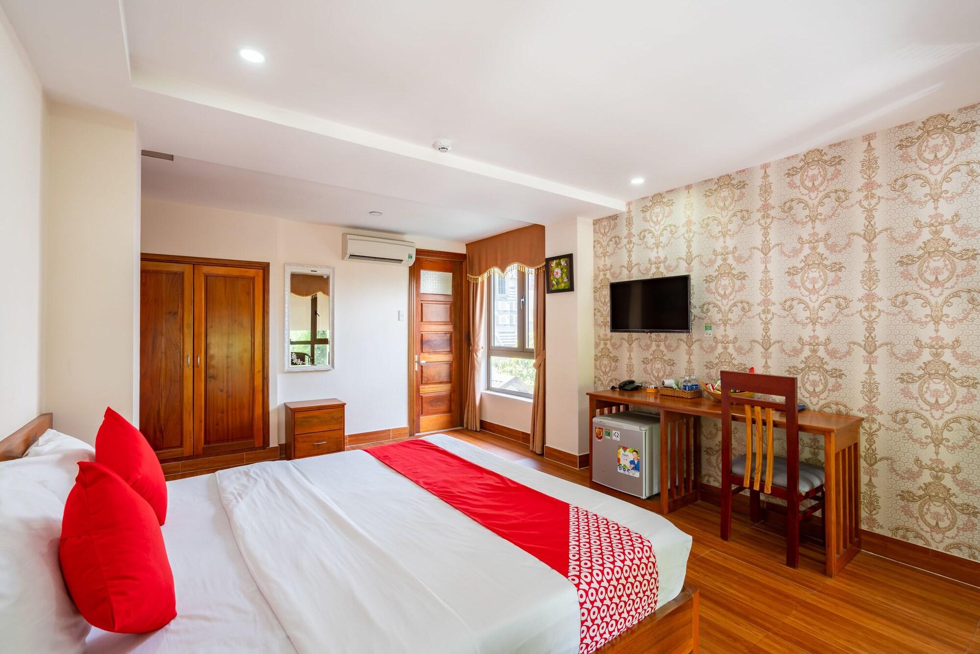 Oyo 236 Hoa Mai Boutique Hotel Danang Exterior photo