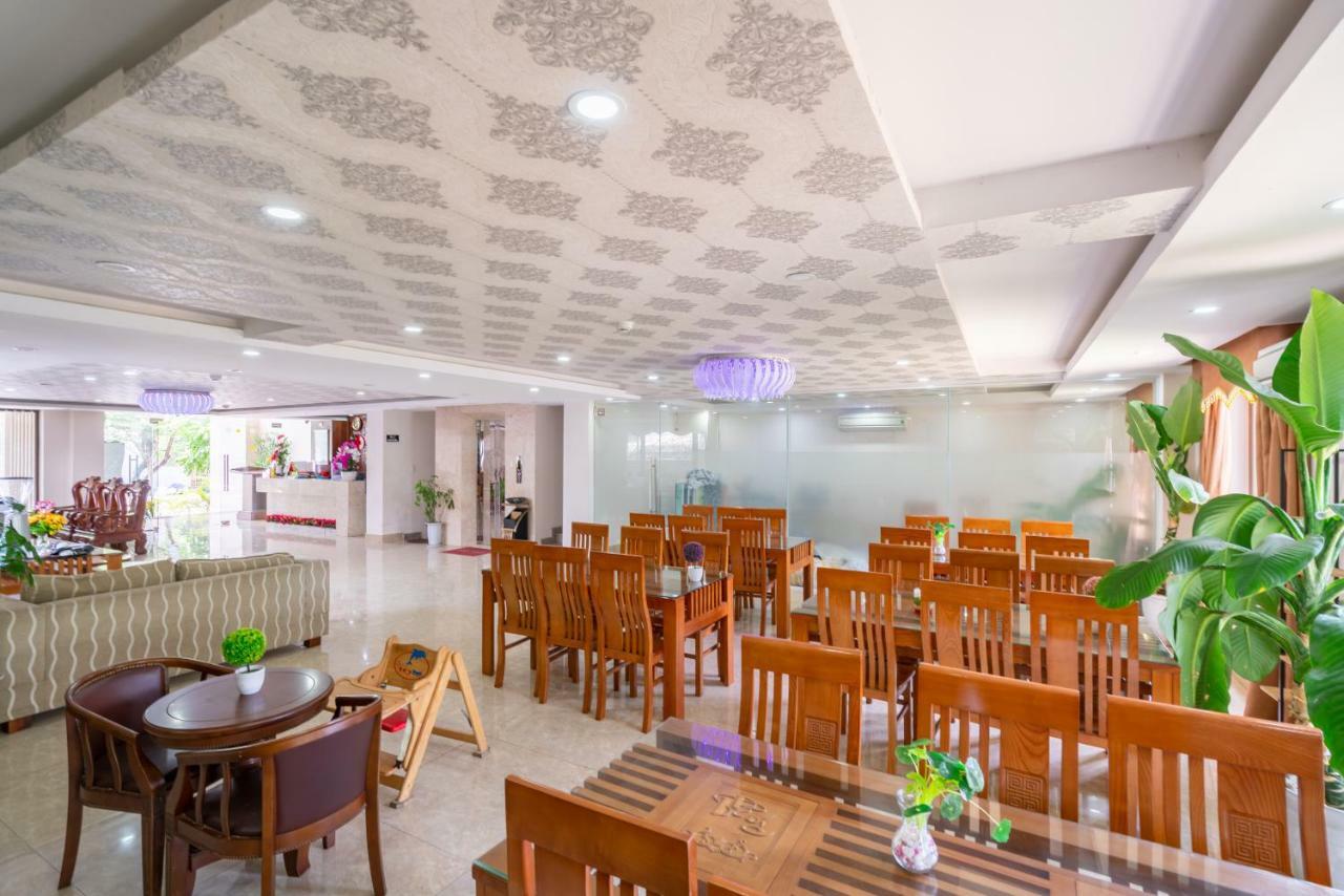Oyo 236 Hoa Mai Boutique Hotel Danang Exterior photo